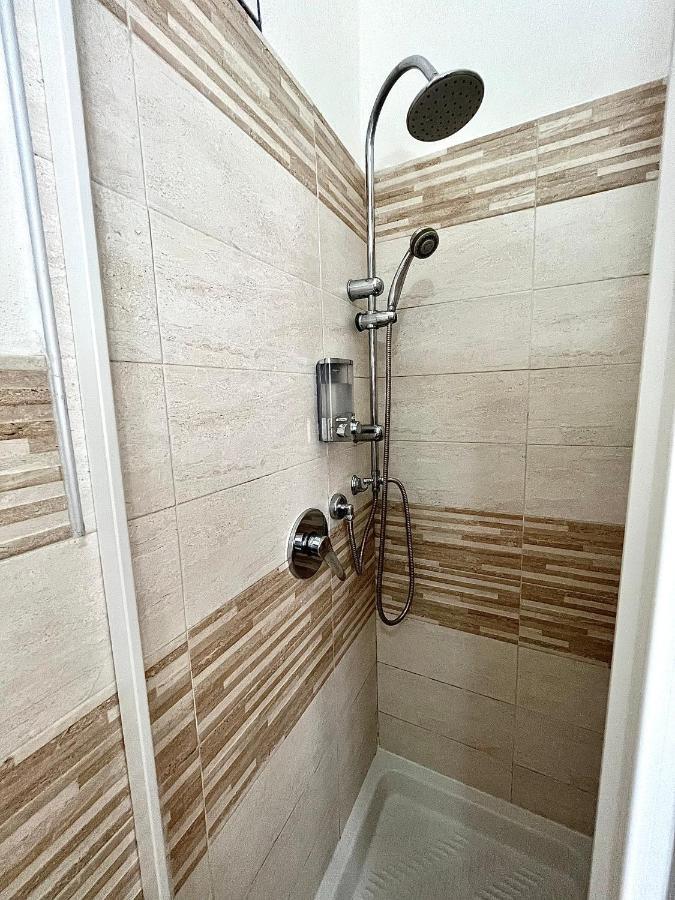 Ca Del Vins - Studio Flat In 라스페치아 외부 사진
