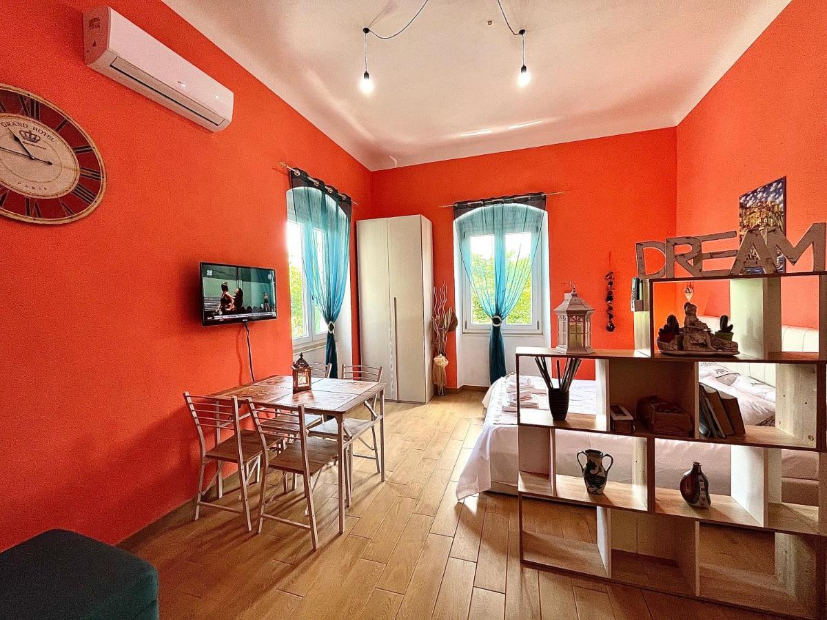 Ca Del Vins - Studio Flat In 라스페치아 외부 사진